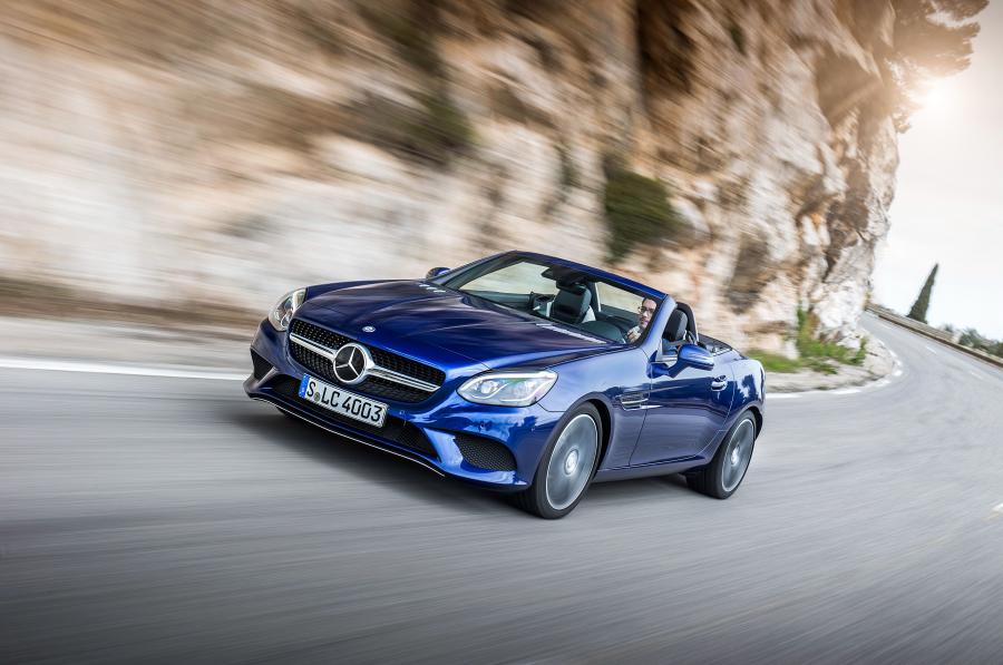  Mercedes-Benz SLC300 2016 года  (фото 12 из 22)